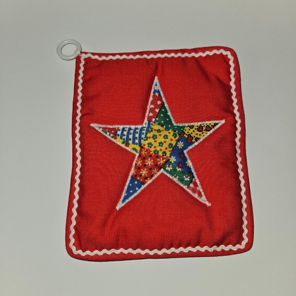 Handmade Red Patchwork Star Potholder Decor White Ring 5.75"x7"